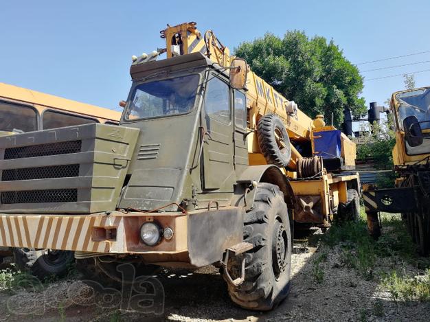 Автокран МКТТ-63