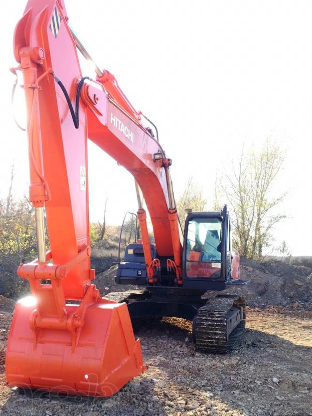 Продаю гусеничный полноповоротный экскаватор Hitachi (Хитачи) ZX 330